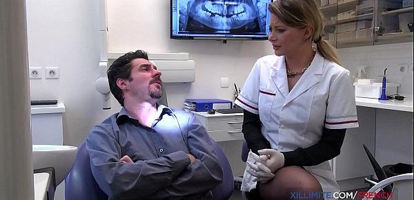  Dentist Anna Polina anal sex with her patient